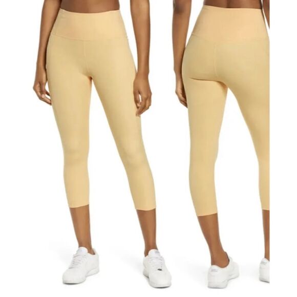 Girlfriend Collective High Waist Capri Leggings In Sunburst - Picture 1 of 8